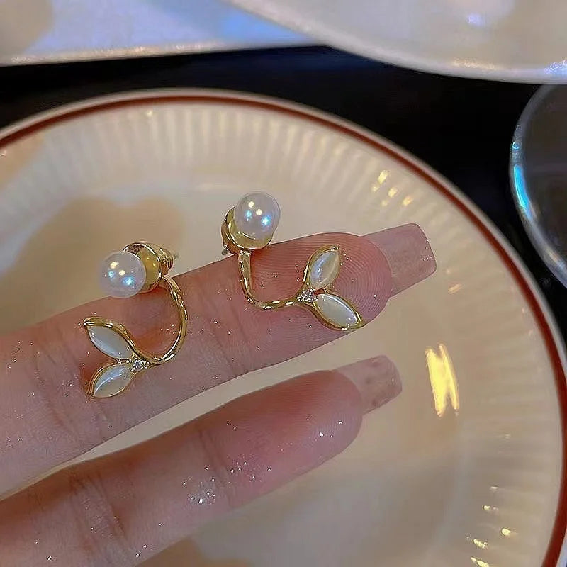 Vintage Pearl Rhinestone Flower Stud Earrings for Women Stud Earrings Axl N13