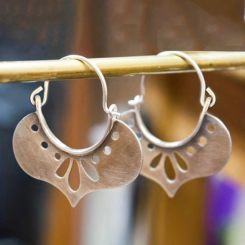 Huitan Bohemian Hollow Heart Dangle Earrings – Antique Silver Drop Dangle Earrings Axl E4764