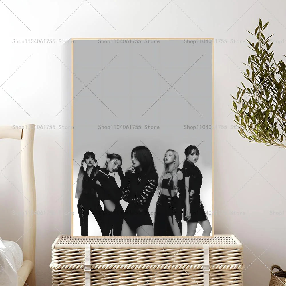 (G)I-DLE Kpop Poster – Waterproof Self-Adhesive Wall Sticker Wall Art Poster Axl z7 21x30cm No Frame