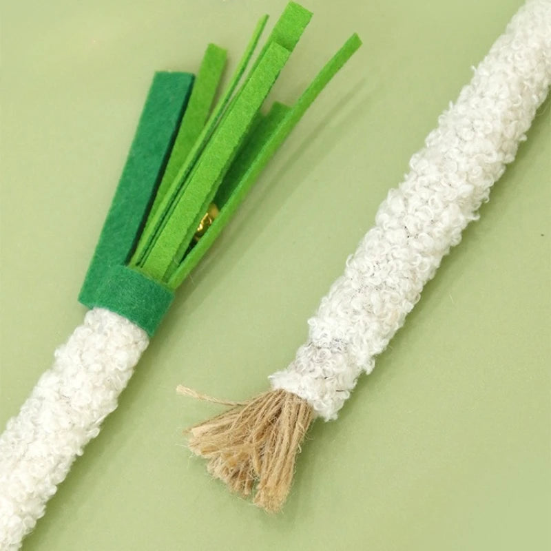 Wooden Scallion Cat Chew Toy – Bite-Resistant Teeth Grinder Cat Chew Toy Axl