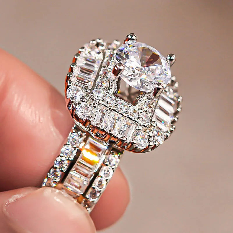 Huitan Cubic Zirconia Cocktail Ring – Women's Party Jewelry Cocktail Ring Axl