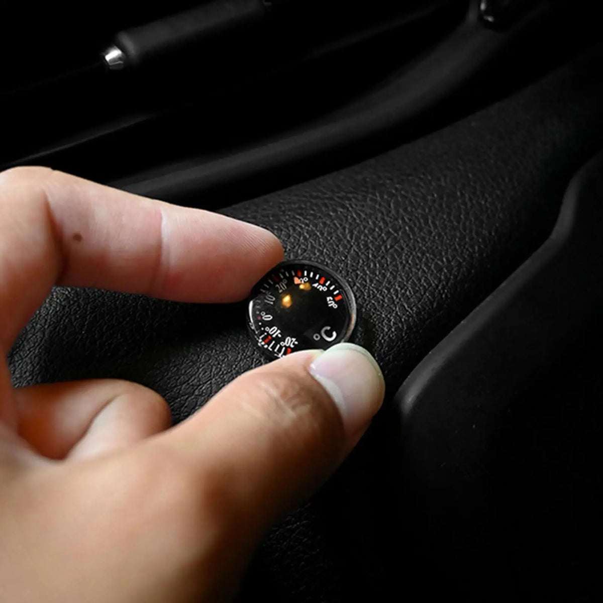 Mini Mechanical Car Thermometer – No Battery | RV, SUV, Van Car Thermometer Axl