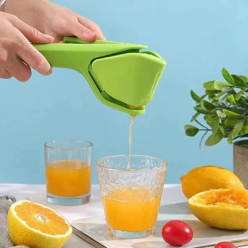 Manual Citrus Juicer – Food-Grade Plastic Lemon Lime Squeezer Manual Citrus Juicer Axl