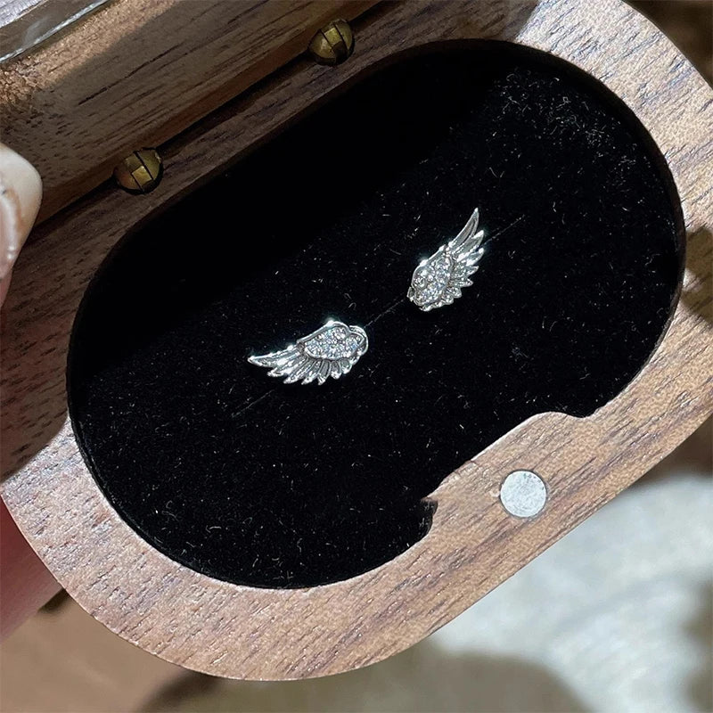 Vintage Angel Wings Stud Earrings – Punk Couple Jewelry Gift Stud Earrings Axl