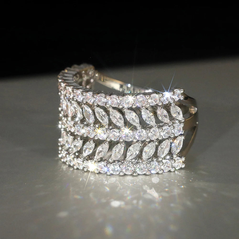 Huitan Women's Cubic Zirconia Wedding Band – Pave Ring Wedding Band Ring Axl