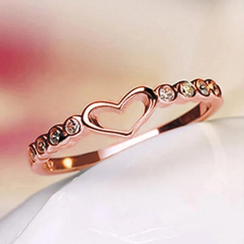 Huitan Hollow Heart Ring – Crystal Cubic Zirconia Bridal Band Bridal Fashion Ring Axl Q442 7