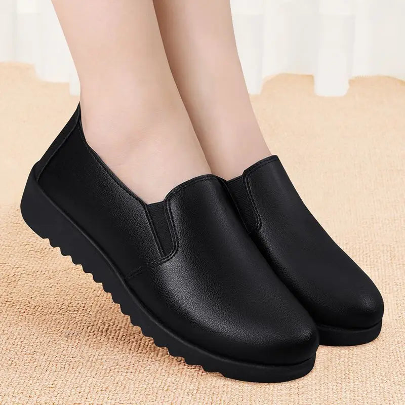 Women's Waterproof Oil-Proof Work Shoes – Non-Slip Chef Flats Women's Work Flats Axl