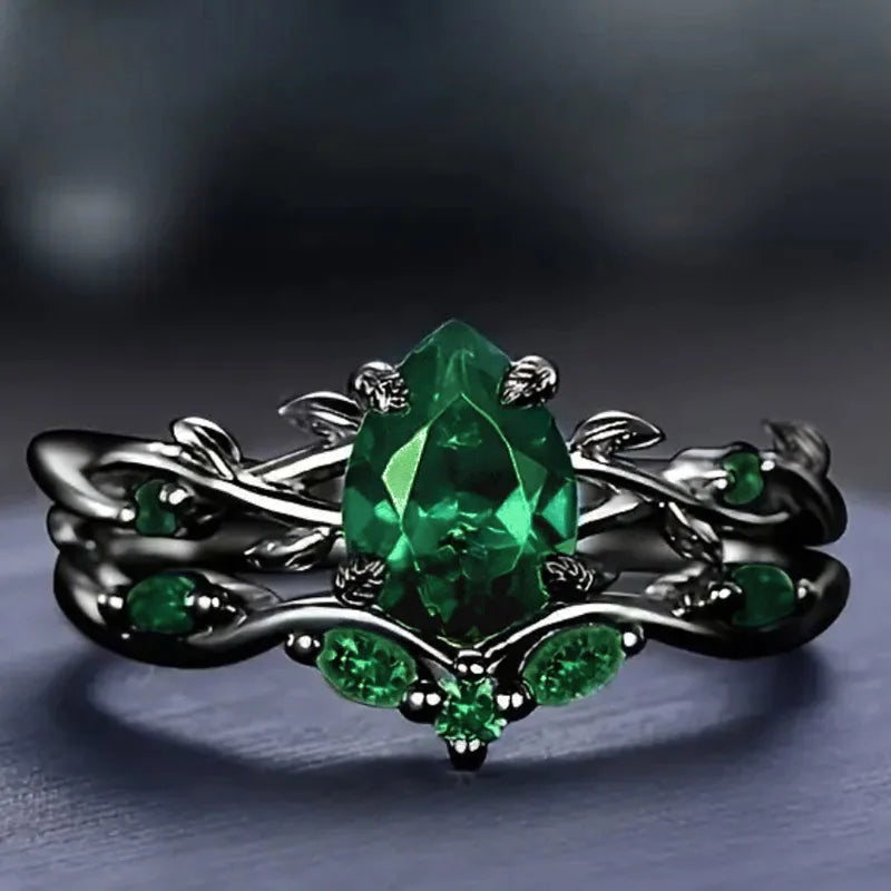 Huitan Black Plated Green CZ Leaf Ring Set – 2Pcs Vintage CZ Ring Set Axl