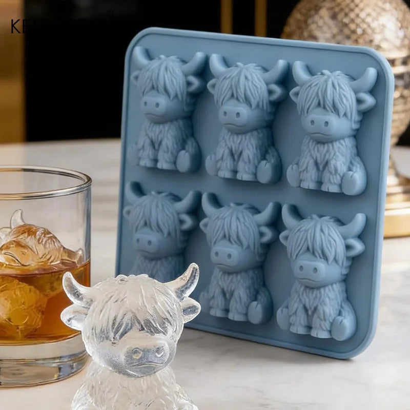 Highland Cow Silicone Ice Mold – 3D Cute Ice Cube Tray Silicone Ice Mold Axl Blue