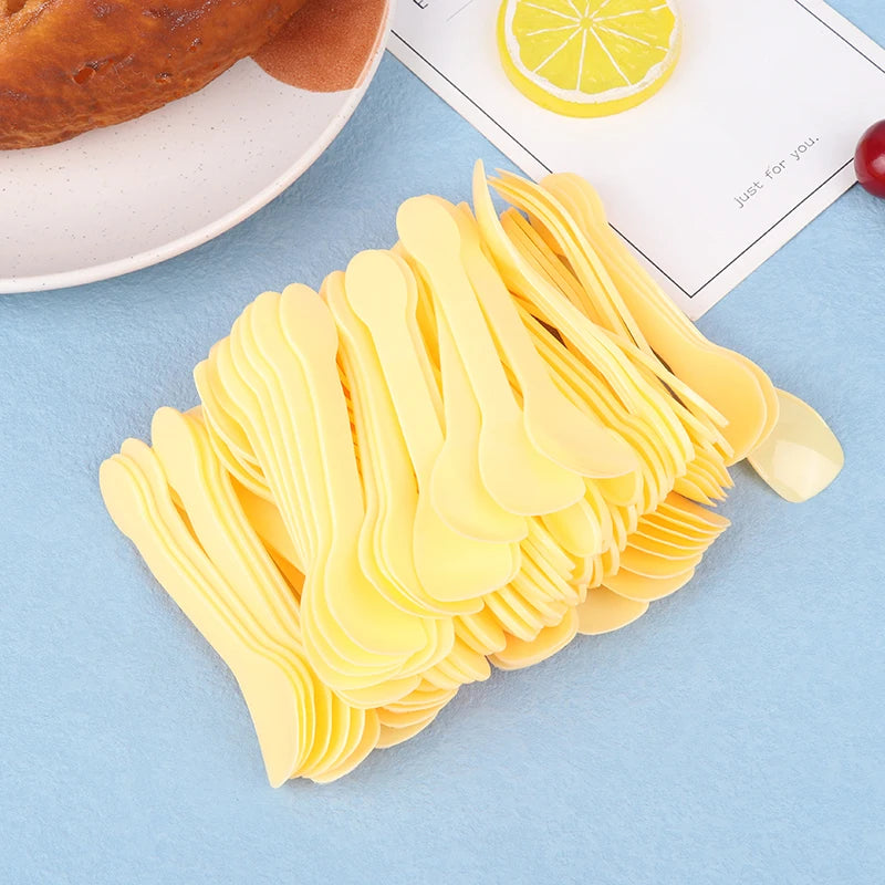 100 Mini Plastic Spoons – Dessert, Ice Cream & Party Spoons Disposable Party Spoons Axl Yellow