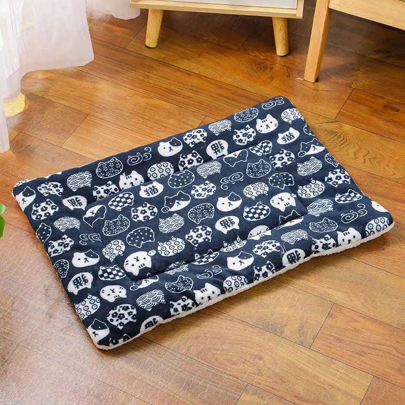 KEMORELA Flannel Pet Sleeping Mat – Dog & Cat Bed Cushion Pet Sleeping Mat Axl G S 49X32CM