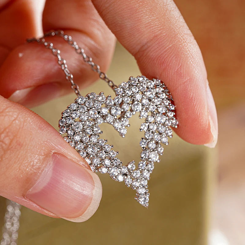 Huitan Sparkling Heart Pendant Necklace – CZ Women's Jewelry Pendant Necklace Axl