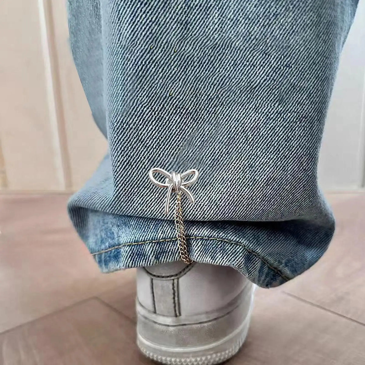 Magnetic Pant Cuff & Sleeve Clips – Adjustable Chain Clothes Clips Magnetic Clothing Clips Axl