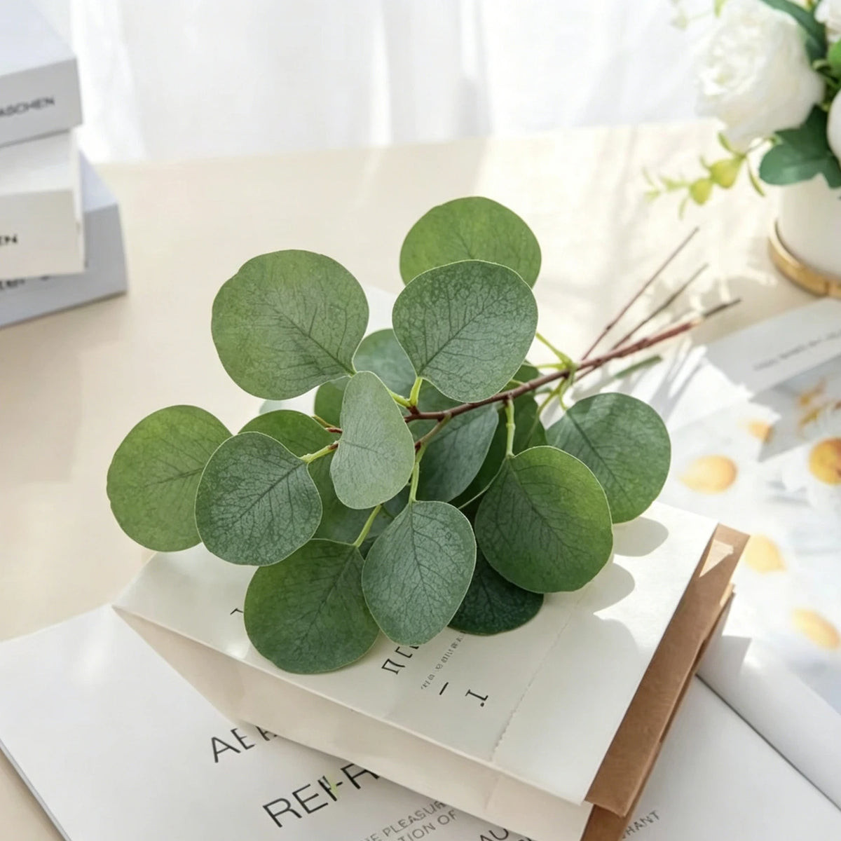 Artificial Silk Eucalyptus Leaf Stems 15/30 Pcs – DIY Decor Artificial Leaf Stems Axl