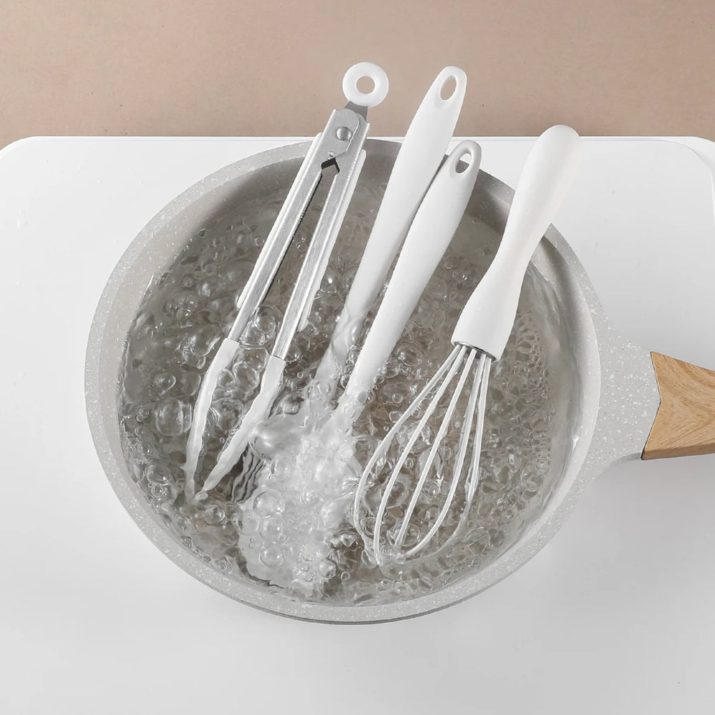 4-Piece Silicone Baking Set – Spatula, Whisk, Brush & Clip Silicone Baking Set Axl