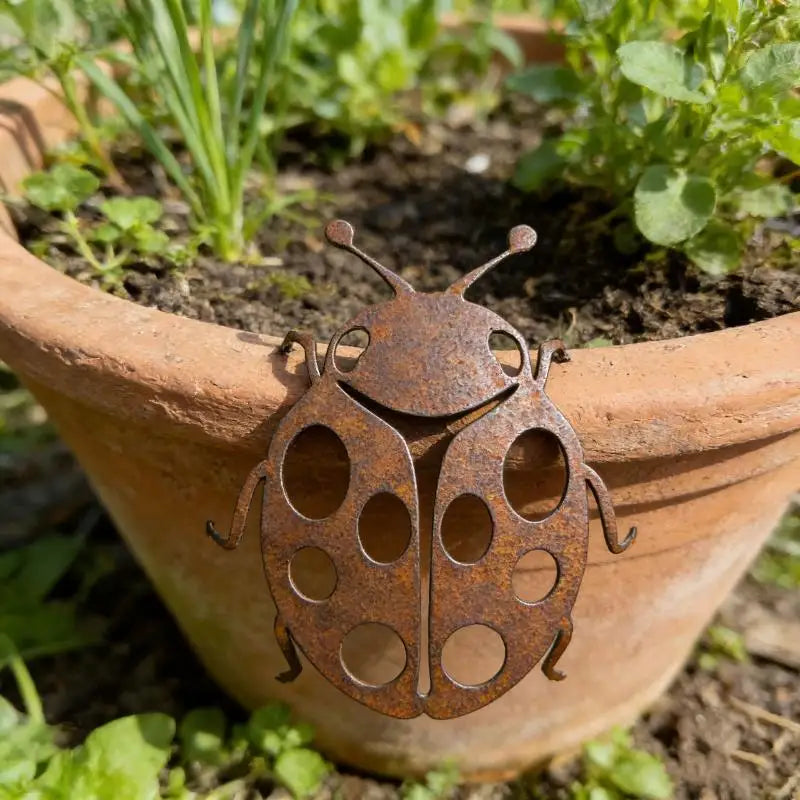 Vintage Metal Ladybug Wall Statue – Indoor & Outdoor Garden Art Garden Wall Sculpture Axl