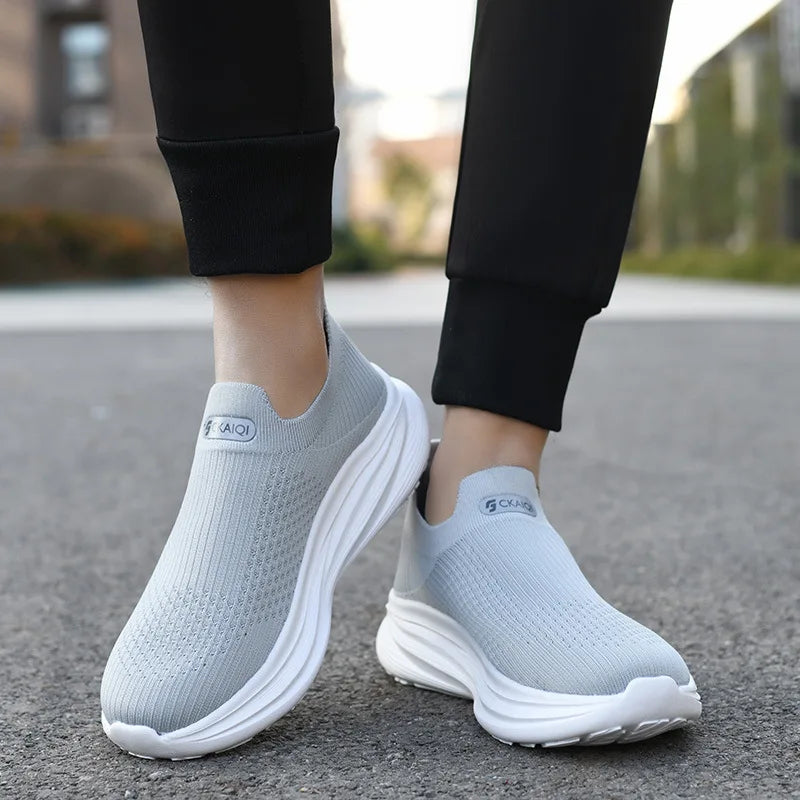 Men's Slip-On Platform Mesh Walking Shoes – Lightweight Men's Casual Shoes Axl