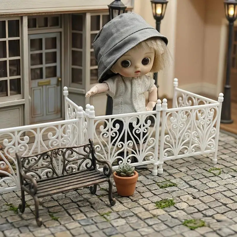 Dollhouse Miniature Carved Fence Model – DIY Decor & Photo Prop Dollhouse Miniature Axl