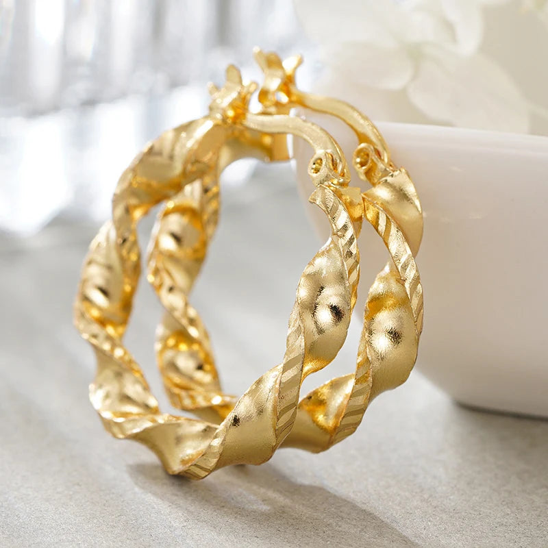 Huitan Twisty Geometric Hoop Earrings – Trendy Women's Jewelry Hoop Earrings Axl E5884