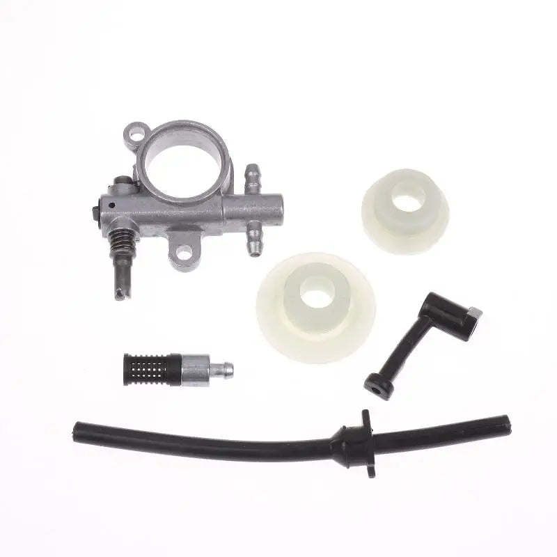 25CC 2500 Chainsaw Oil Pump Line Hose Kit with Worm Screw Chainsaw Repair Kit Axl