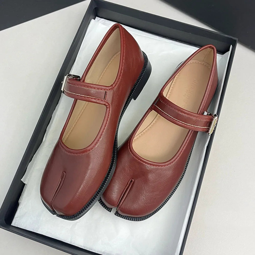 Women's Split Toe Tabi Mary Jane Flats | Buckle Strap Mary Jane Flats Axl red version1 40