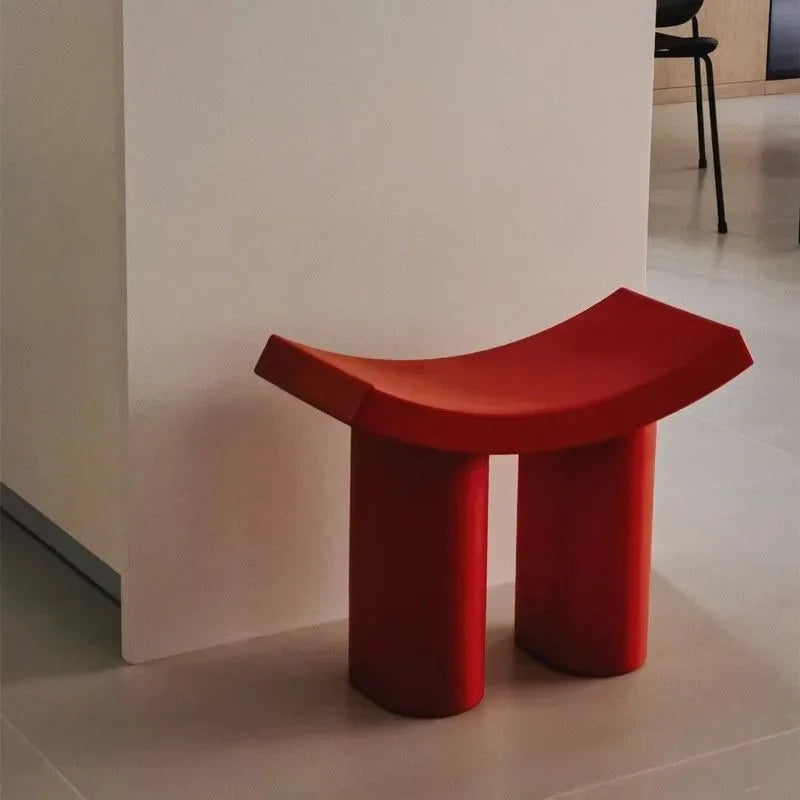 Nordic Minimalist Plastic Low Stool – Modern Home Entry Seat Home Accent Stool Axl