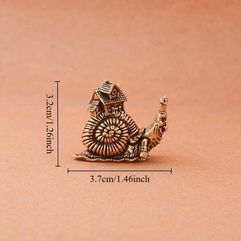 Solid Brass Snail Figurine – Mini Copper Tea Pet Ornament Metal Figurine Axl 1Pcs