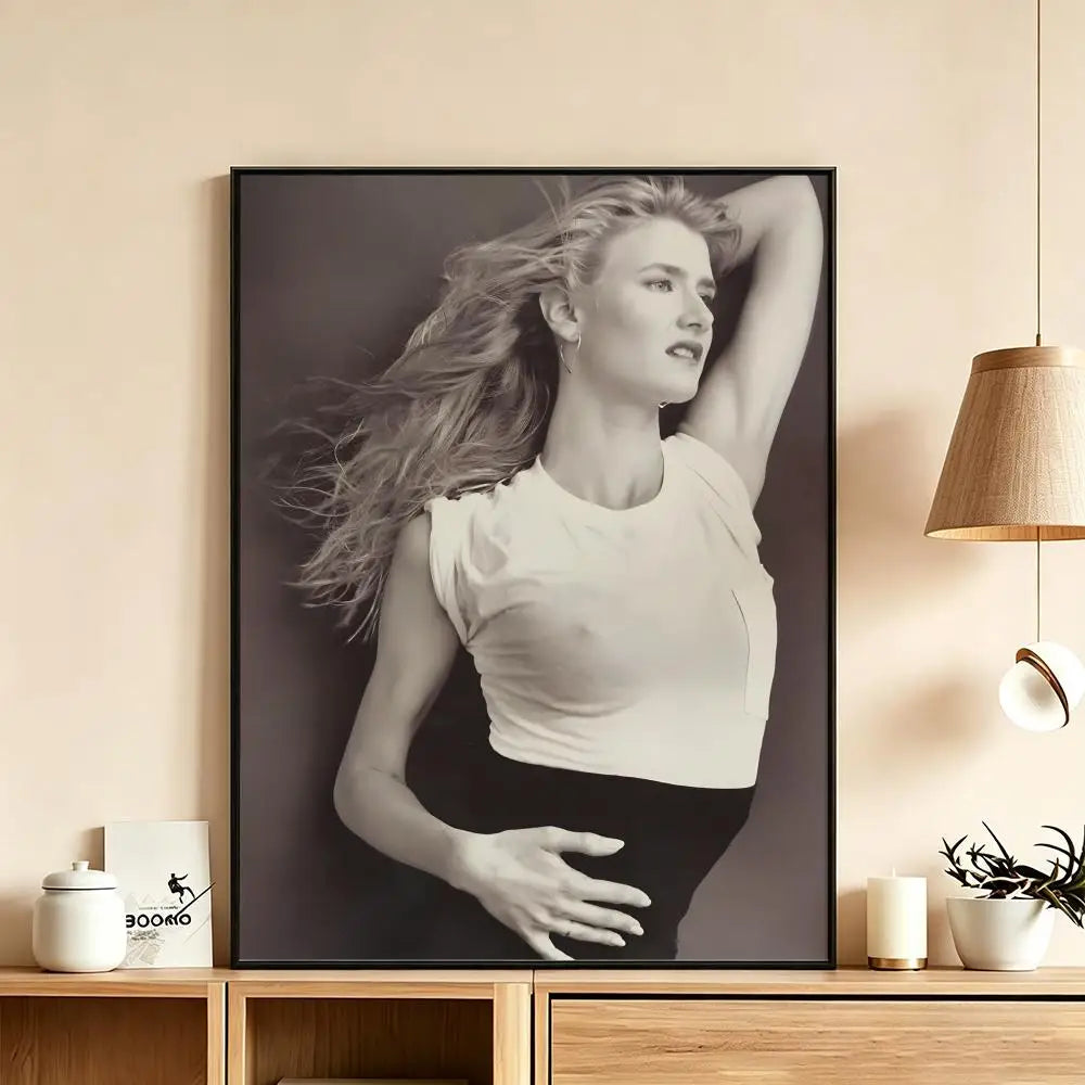 Laura Dern HD Art Poster – Waterproof Sticky Wall Décor Wall Art Poster Axl White16 40X50cmNoframe