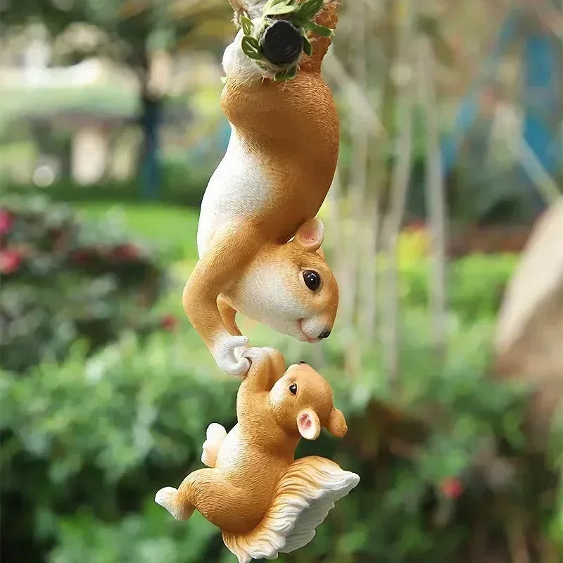 Resin Squirrel Statue – Garden & Home Miniature Décor Gift Garden Figurine Axl
