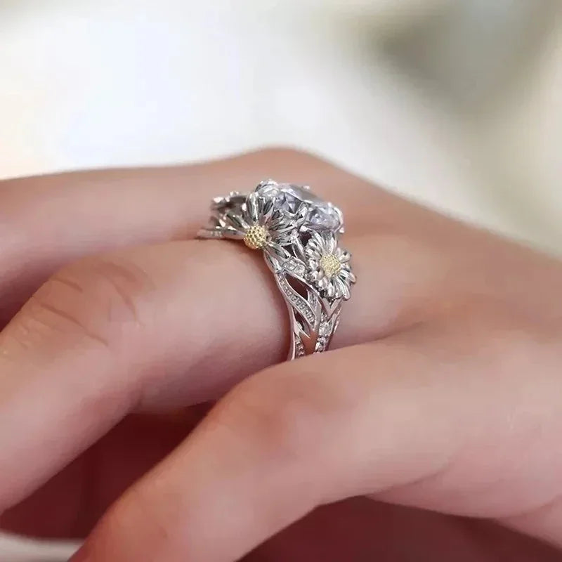 Huitan Sunflower Ring Women – Cubic Zirconia Brass Fashion Band Fashion Ring Axl