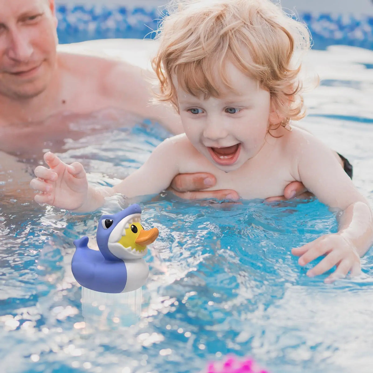 Shark Duck Pool Chlorine Floater – Large Capacity Dispenser Pool Chlorine Dispenser Axl