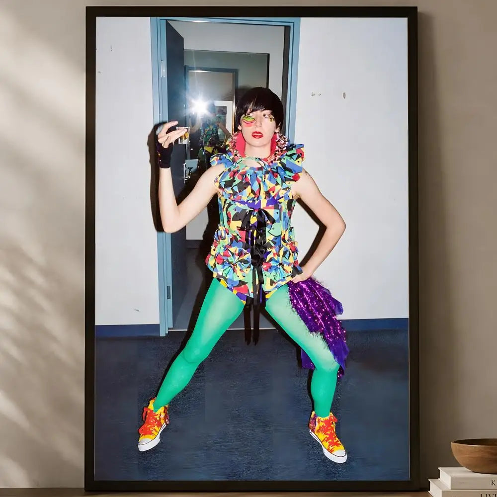 Yeah Yeah Yeahs Poster – Self-Stick HD Waterproof Wall Art Music Wall Poster Axl White21 30X40cmNoframe