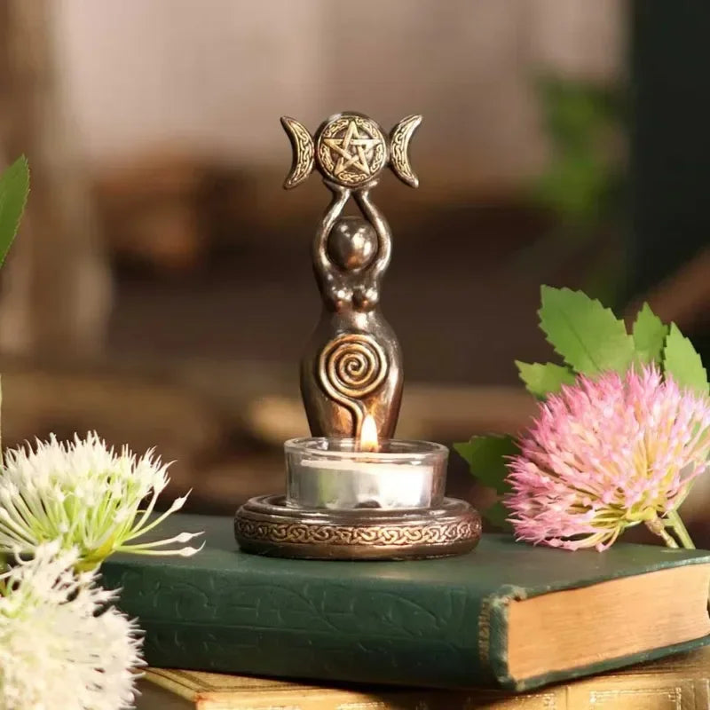 Resin Candlestick Holder Figurine – Retro Home Decor Statue Resin Figurine Decor Axl