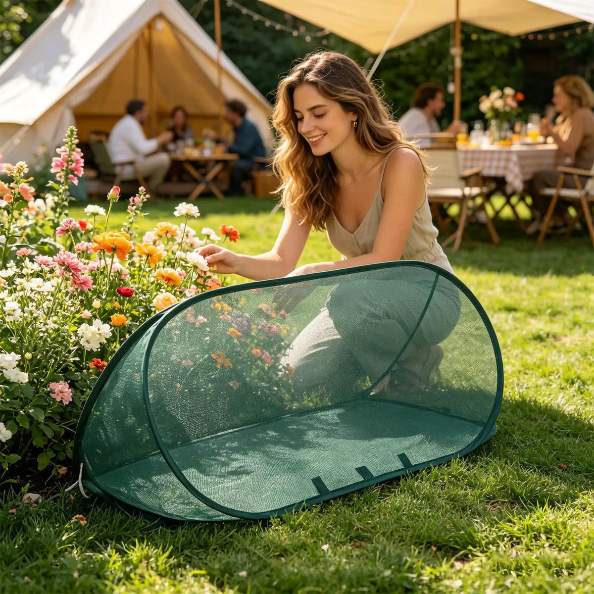 Pop-Up Plant Protection Netting with 6 Ground Stakes Garden Protective Netting Axl