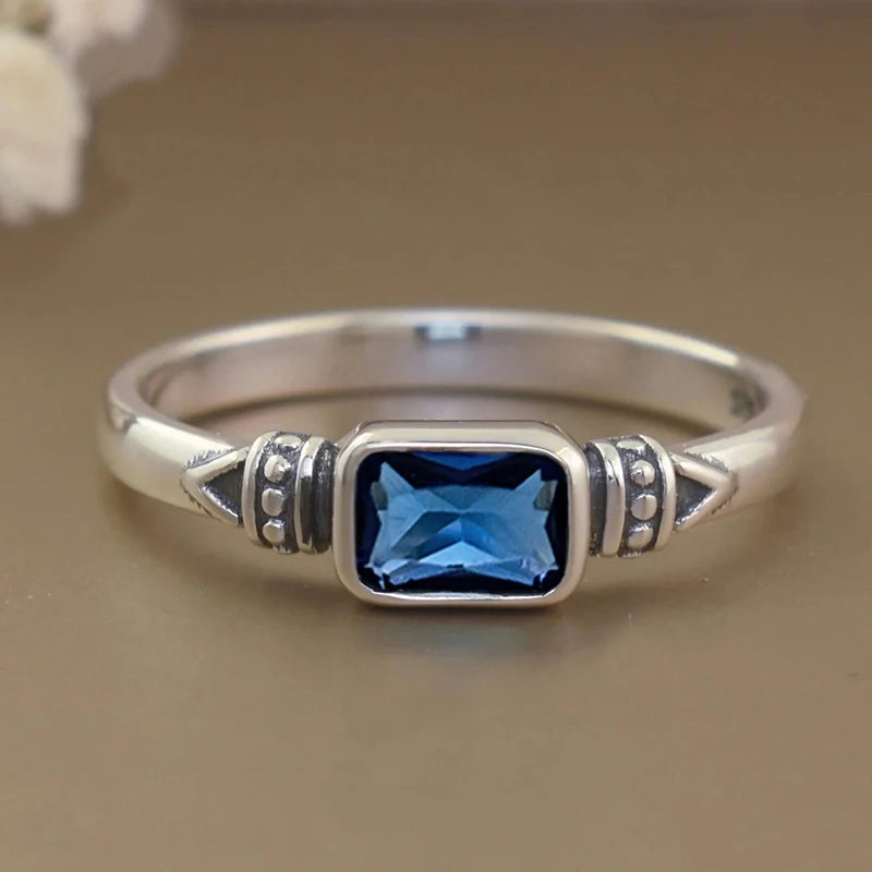 Huitan Vintage Blue CZ Ring – Women's Elegant Fashion Jewelry Fashion Ring Axl