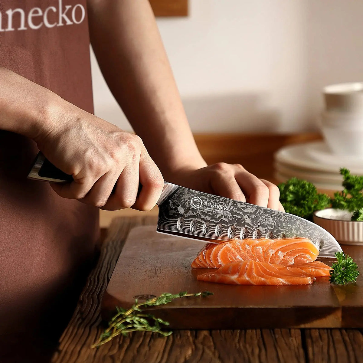 Sunnecko 7" Damascus Steel Santoku Knife – 67-Layer Japanese Damascus Santoku Knife Axl