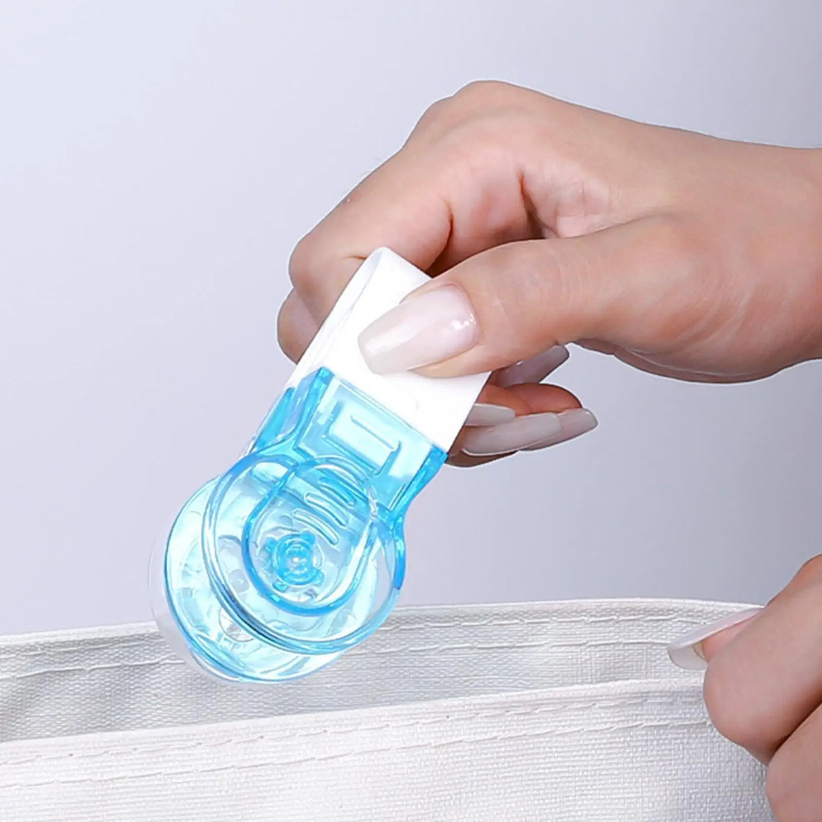 Portable Pill Taker & Blister Pack Opener – Easy Grip Tool Pill Blister Opener Axl