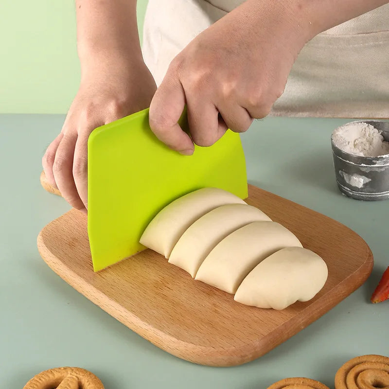 Plastic Dough Scraper & Pastry Cutter – Cake Divider Tool Pastry Dough Scraper Axl