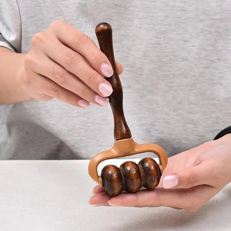 Wooden Massage Roller – Handheld for Neck, Shoulders & Head Massage Roller Axl