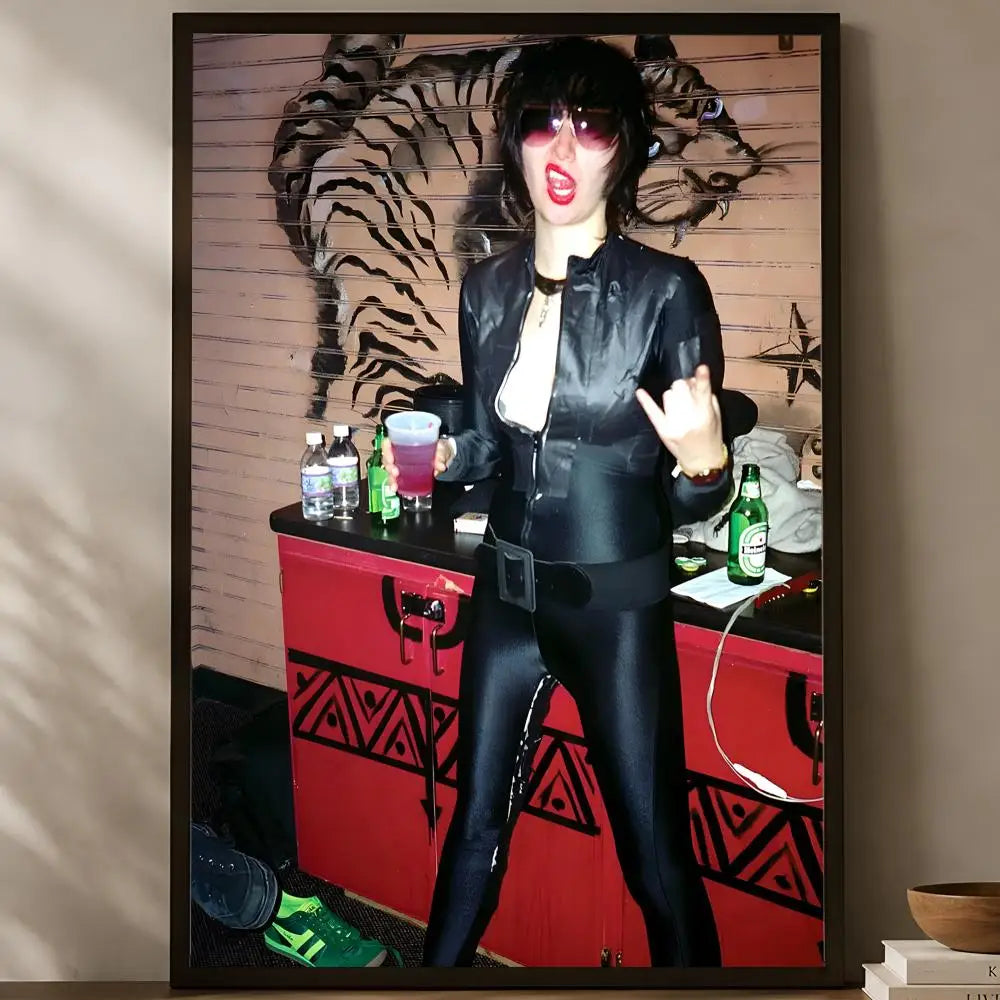 Yeah Yeah Yeahs Poster – Self-Stick HD Waterproof Wall Art Music Wall Poster Axl