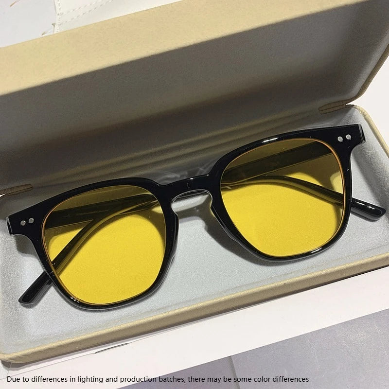 Vintage Oversized Square Sunglasses for Women & Men | Retro Shades Oversized Sunglasses Axl C1