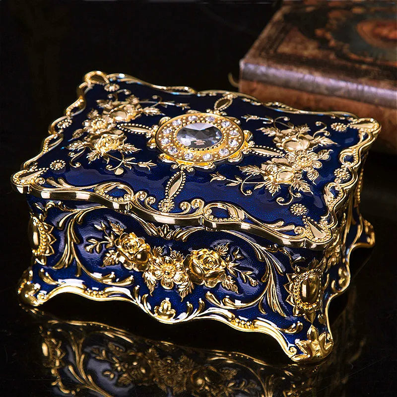 European Retro Metal Jewelry Box – Ring & Necklace Storage Jewelry Storage Box Axl
