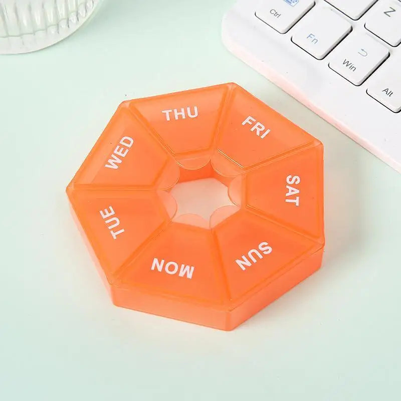 7-Day Pill Organizer – Mini Portable Travel Pill Box, 7-Grid Pill Organizer Axl A7