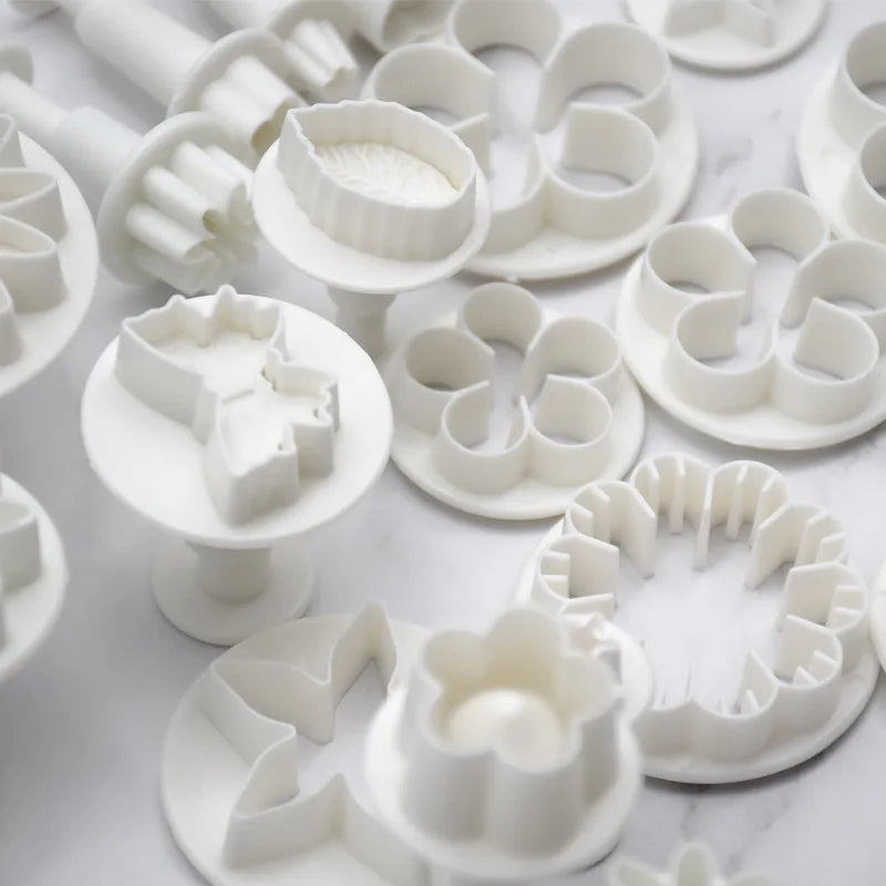 33-Piece Fondant Plunger Cutter Set – Cake Decorating Kit Fondant Cutter Set Axl