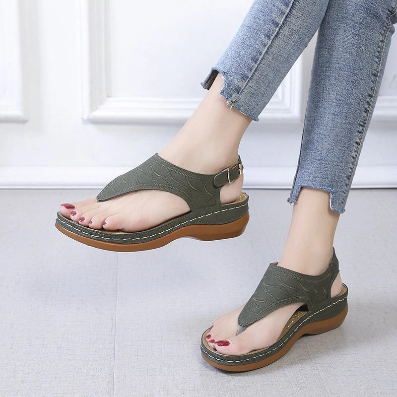 Women's PU Leather Flat Sandals – Buckle Strap Roman Slides Women's Flat Sandals Axl