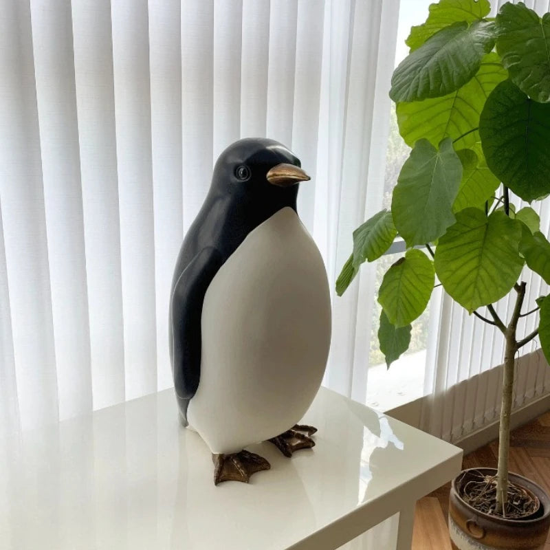 Nordic Penguin Figurine – Cute Resin Animal Sculpture Décor Decorative Figurine Axl