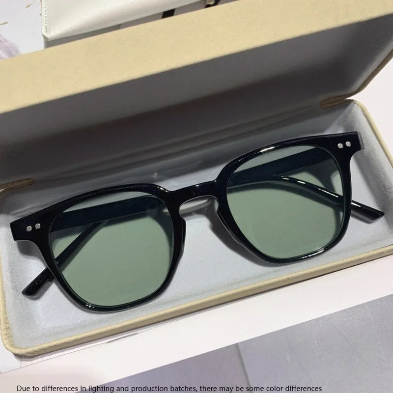 Vintage Oversized Square Sunglasses for Women & Men | Retro Shades Oversized Sunglasses Axl