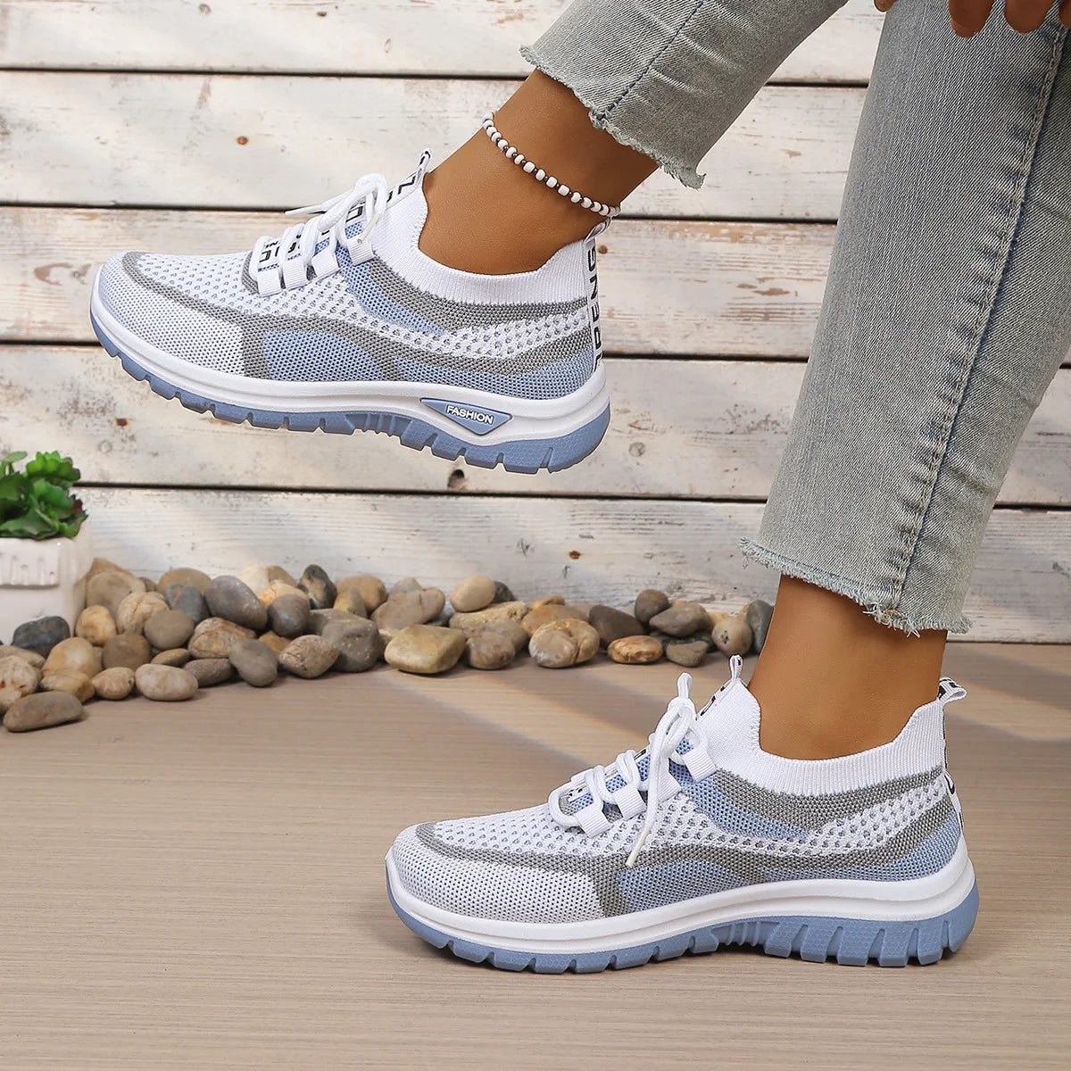 YBQJOO Women's Breathable Mesh Casual Sneakers | Low Top Women's Casual Sneakers Axl light blue 36