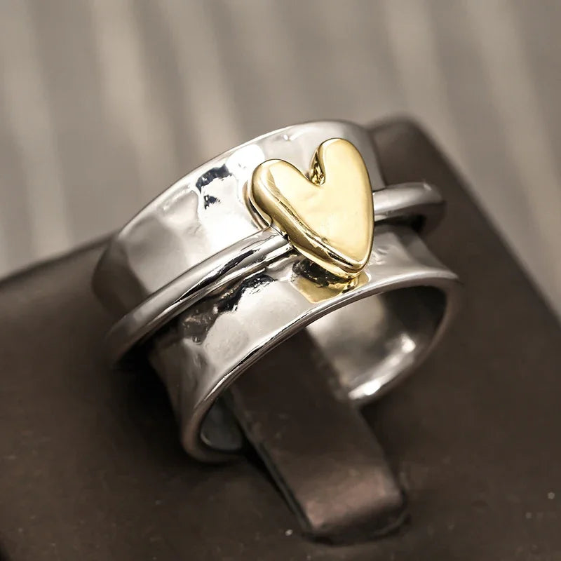 Huitan Two-Tone Heart Ring for Women | Brass Fashion Jewelry Fashion Ring Axl