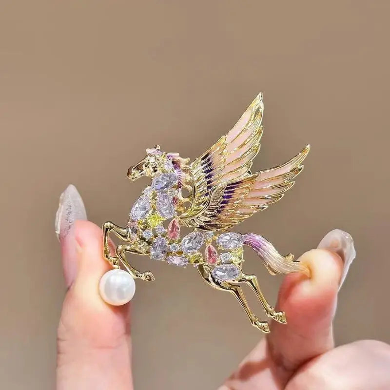 Crystal Pegasus Wing Horse Brooch – Luxury Fashion Pin for Women Fashion Brooch Pin Axl